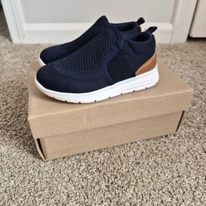 Kids Slip-On Athletic Sneakers in Navy and Brown